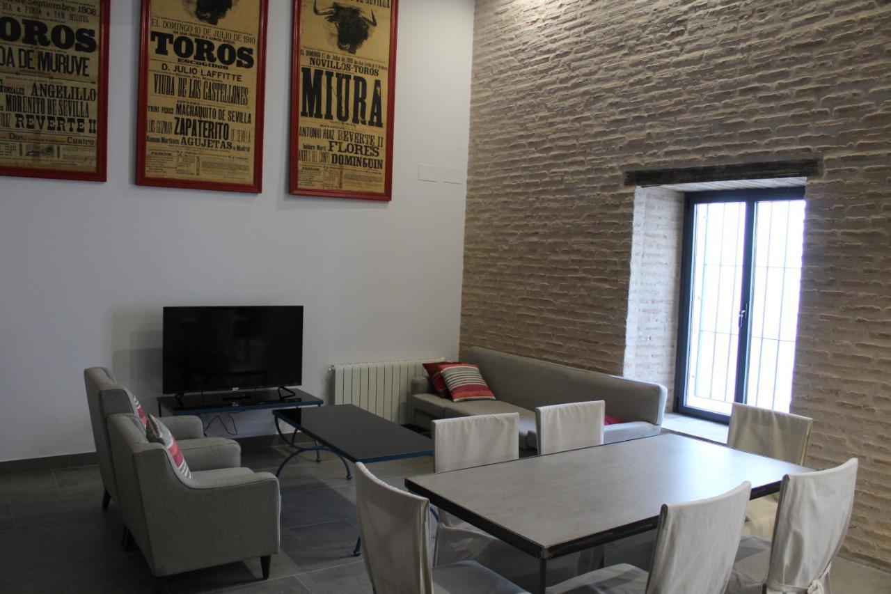 Cozy & Modern Apartment Hombre De Piedra Sevilla Dış mekan fotoğraf